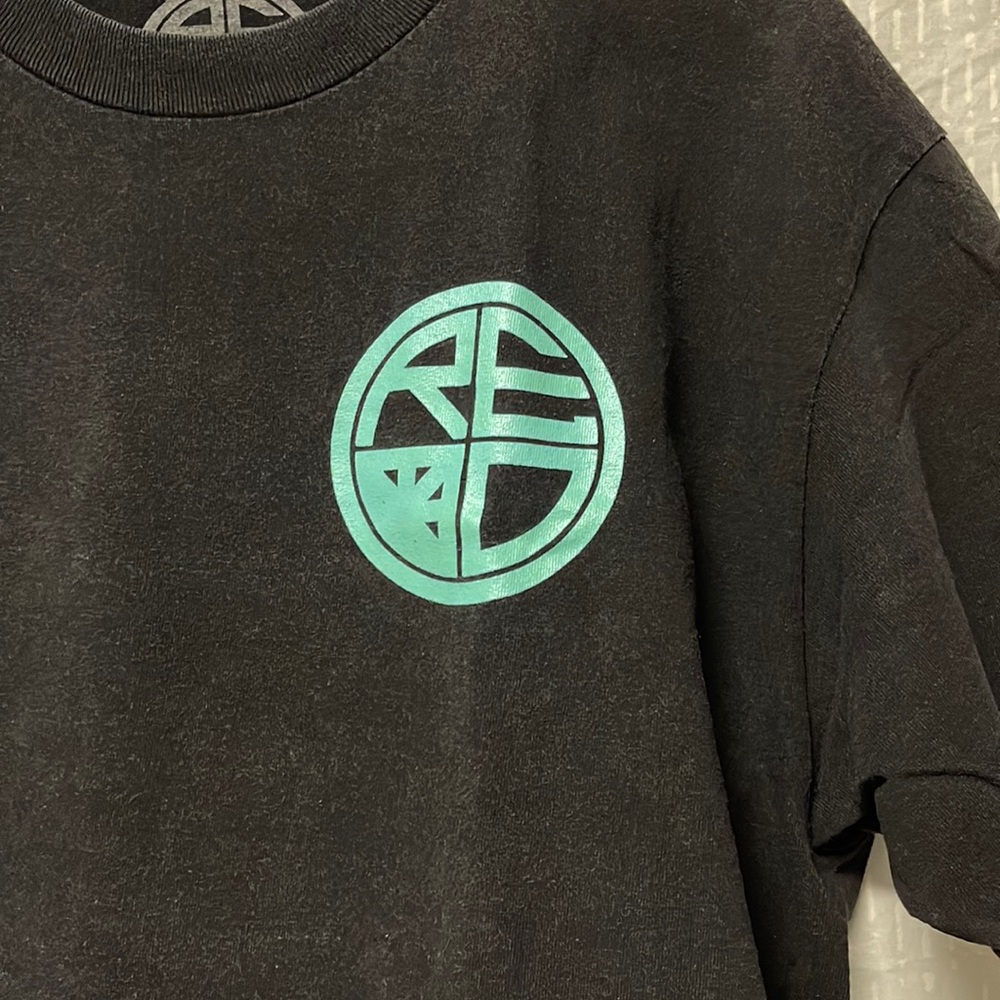 Red Label t-shirt - Picture 2 of 5